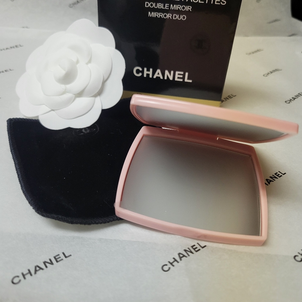 Chanel Dual Sided Compact Mirror,  NEW Gift Wrapped, Chanel Tissue Paper... - Picture 3 of 5